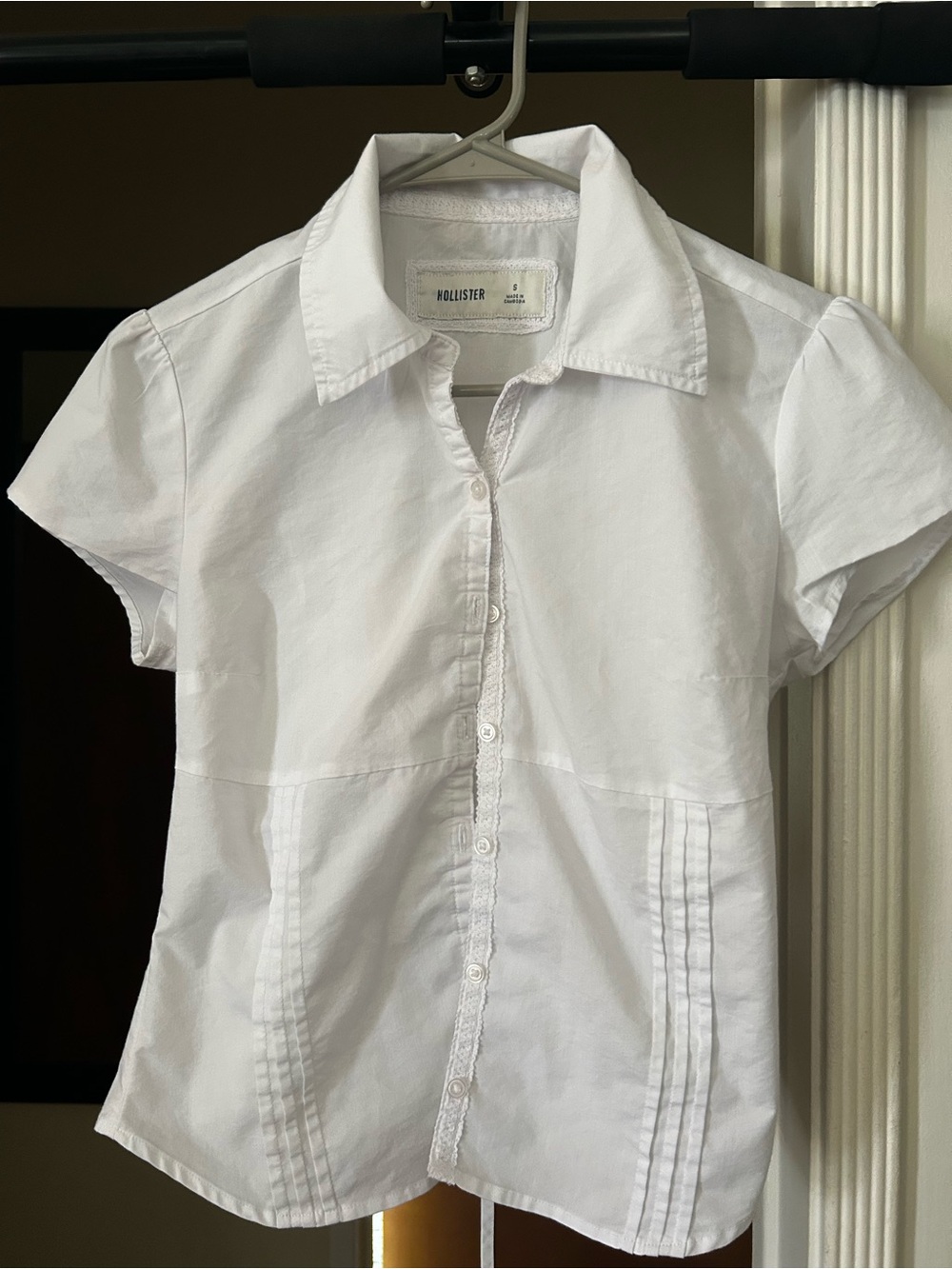 Hollister White Short-Sleeve Button-Down Blouse with Pintuck Detail. Worn once.